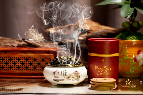 cach-thap-nhang-vong-ngay-tet-2 cách thắp hương vòng ngày tết