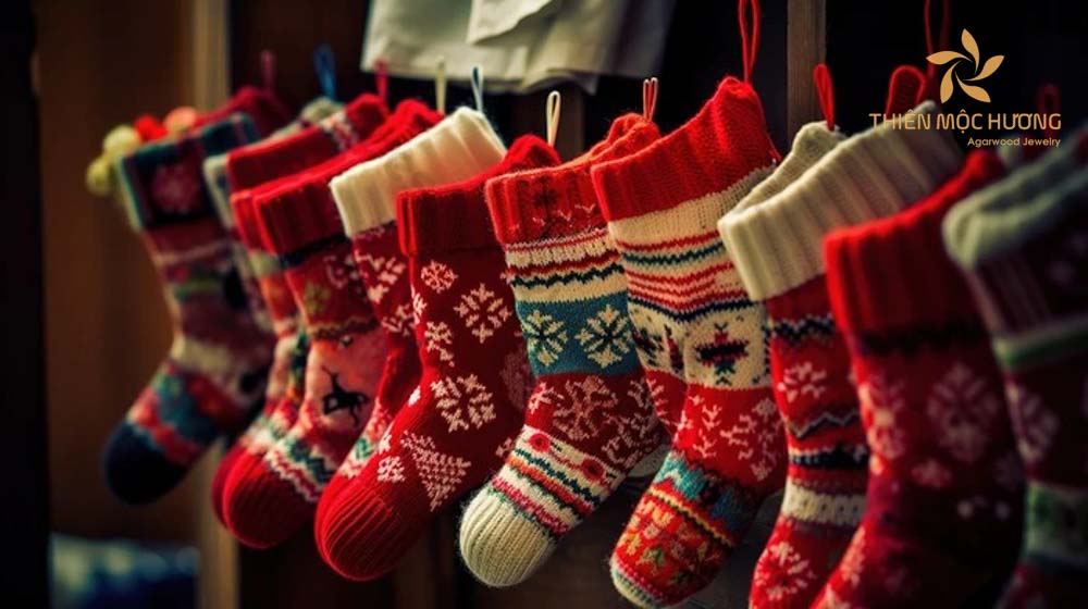 cach-trang-tri-noel-15 Treo tất Giáng Sinh ở văn phòng