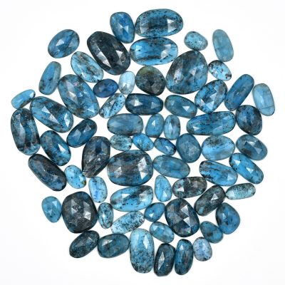 da-kyanite-3-400x400-1 Đá Kyanite là viên đá dành cho cung Kim Ngưu, Bạch Dương và Thiên Bình