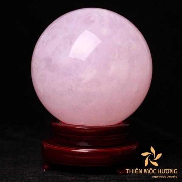 da-thach-anh-hong-bao-nhieu-tien-2 Dạng đá thạch anh hồng rung bóng hiện đang được bán rất phổ biến tại thị trường Việt Nam