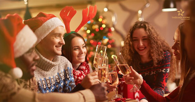 Lời chúc giáng sinh ngắn gọn cho bạn bè