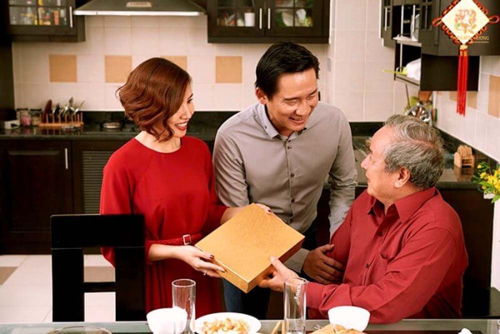 Chúc tết bố mẹ bằng tiếng anh