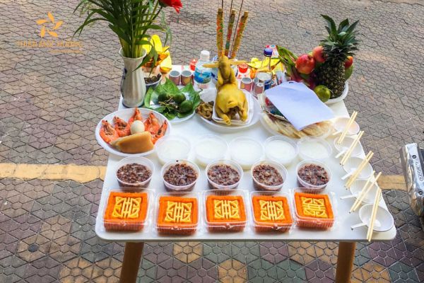mam-cung-co-hon-thang-7-8 Mâm cúng cô hồn tháng 7 khác mâm cúng hàng tháng