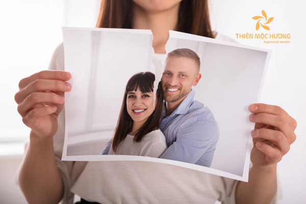 nam-mo-thay-chong-cu nằm mỡ thấy chồng cũ