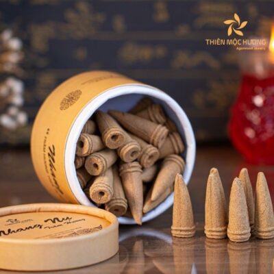 Nụ trầm hương khói ngược 12 năm tich trầm