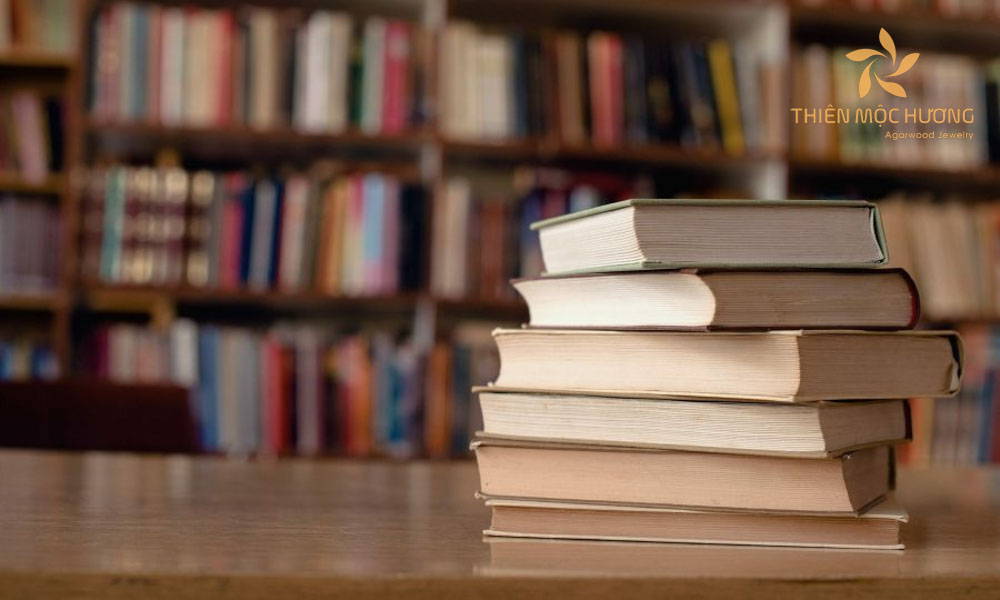 Tặng quà Noel cho bé trai là sách