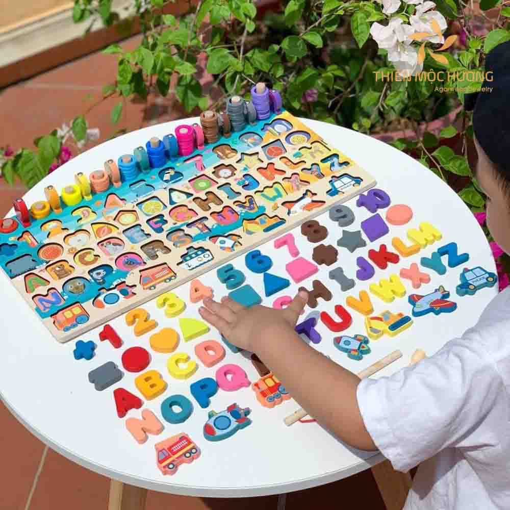 Quà tặng Giáng Sinh cho bé gái là bảng xếp hình