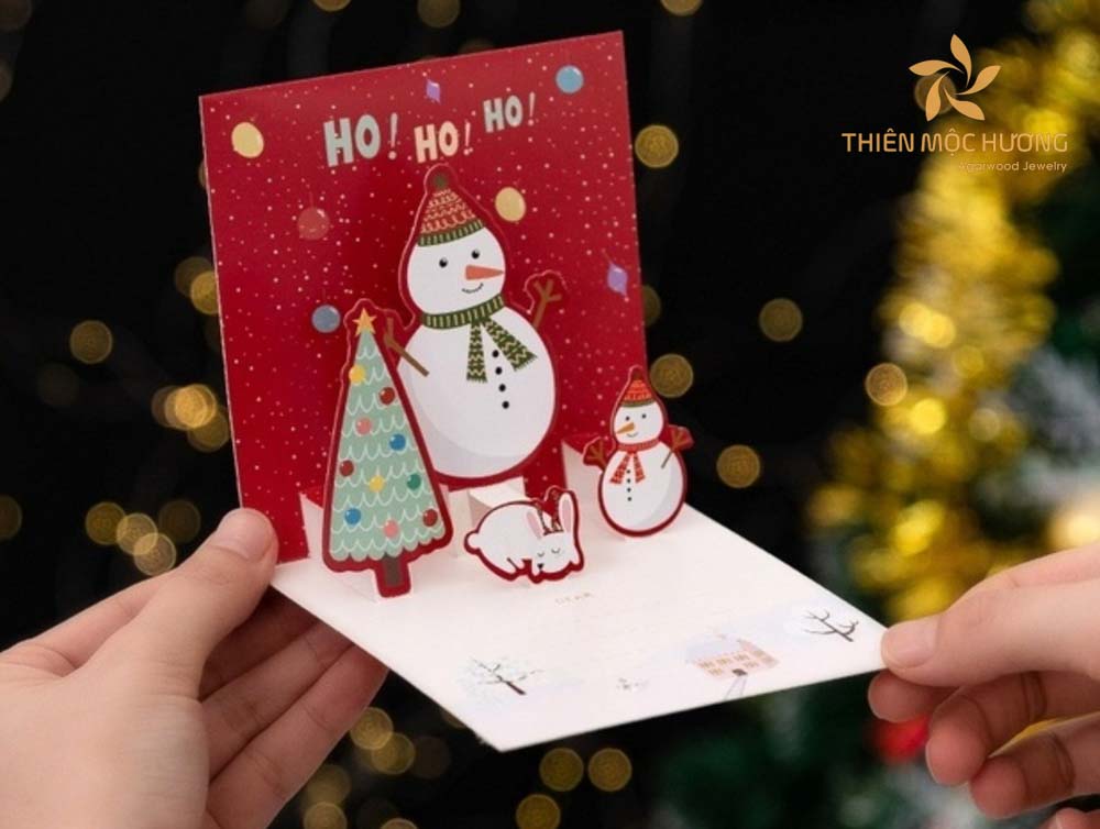 Tặng quà handmade là một ý nghĩa vô cùng lớn với các bé gái