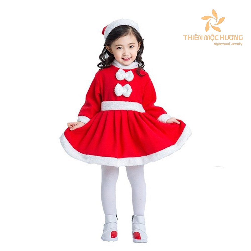 Tặng quà Giáng Sinh là quần áo ông già Noel