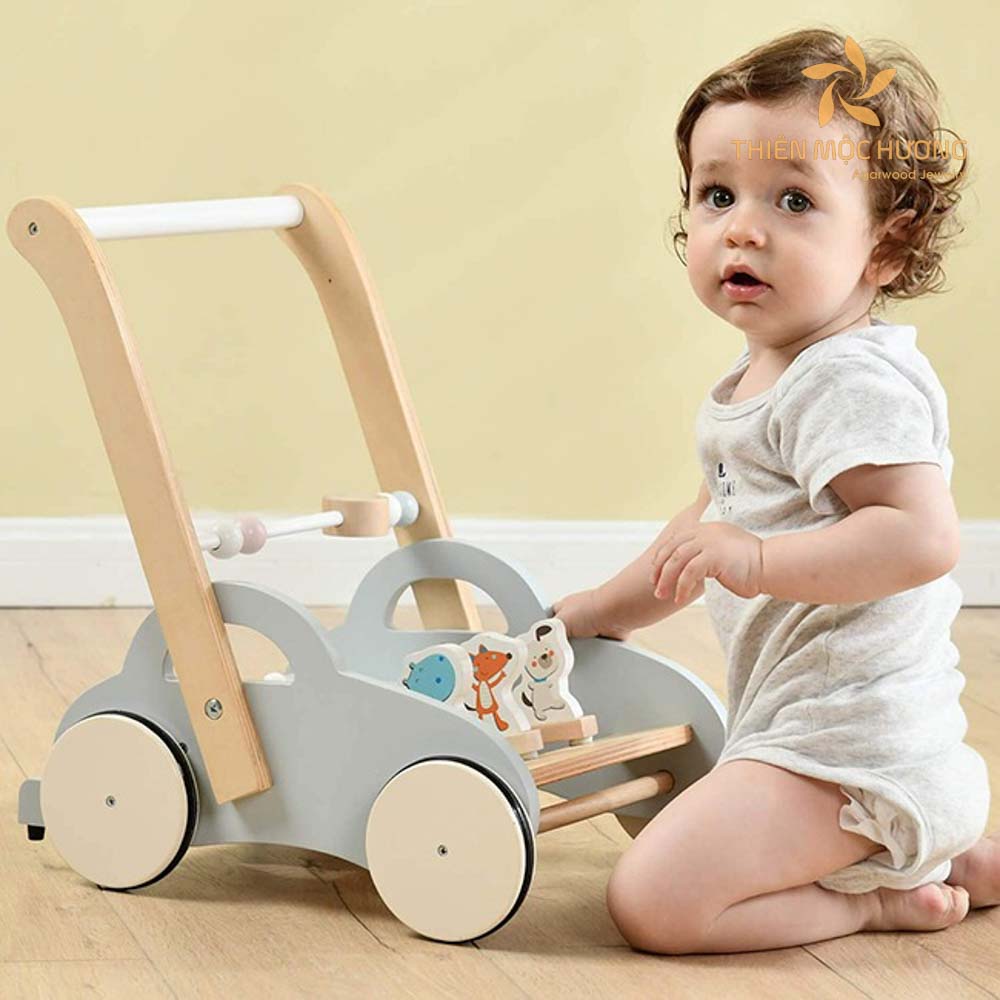 Tặng quà Noel gì cho bé trai? - Xe đồ chơi là món quà phù hợp