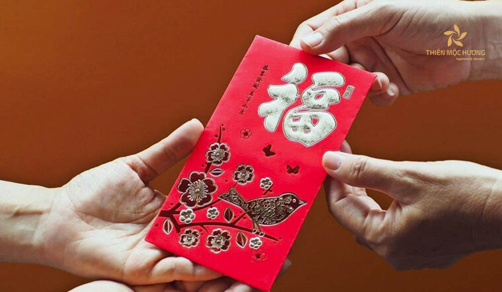 qua-tet-cho-bo-me-vo-15 Bao lì xì khoản tiêu ngày Tết