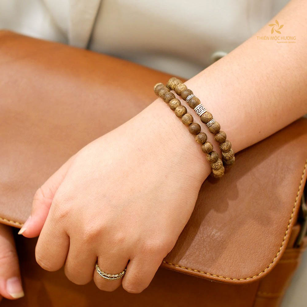 qua-tet-cho-nhan-vien-5-1 Vòng tay trầm hương