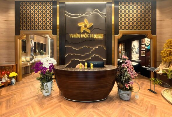 the-01-agarwood-art-gallery-thien-moc-huong-1-min-e1753435950889-590x400-1 Không gian nghệ thuật trầm hương Thiên Mộc Hương tại TP.HCM