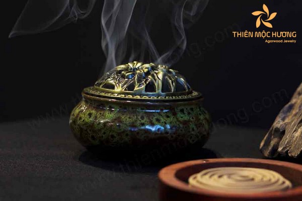 tram-huong-co-duoi-muoi-khong-3-1 trầm hương có đuổi muỗi không