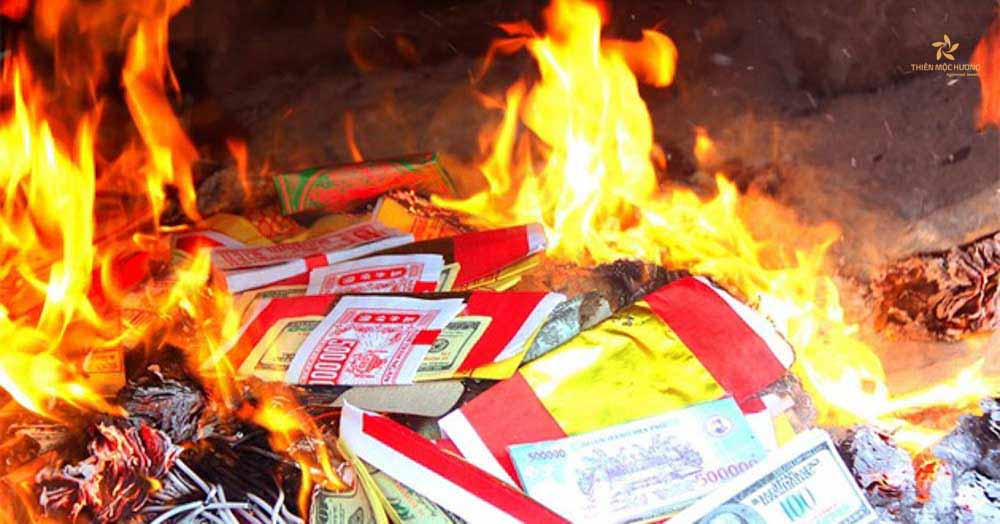 van-khan-mung-3-tet-2 Cách cúng hóa vàng mùng 3 Tết