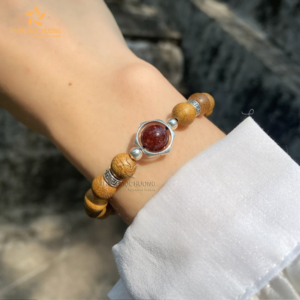 b-14a-1 Vòng tay Trầm hương Lục Tú Bảo Trầm