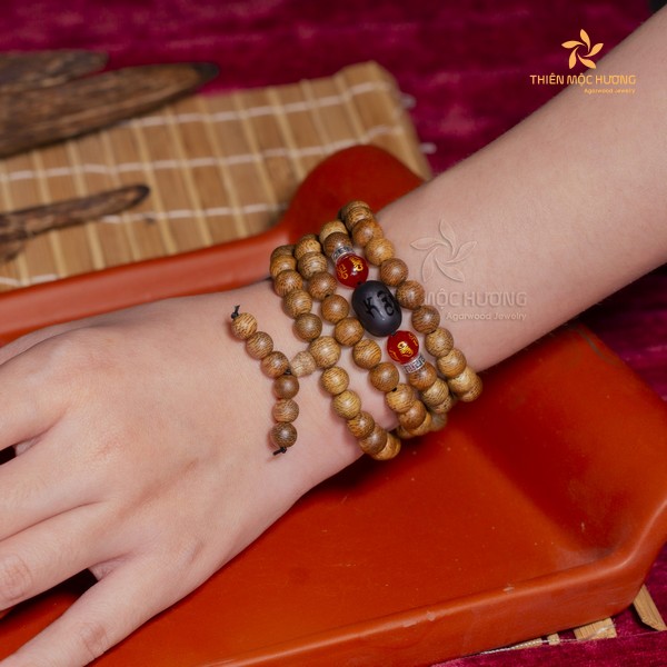 chuoi-108-hat Những điều kiêng kỵ khi đeo vòng trầm hương