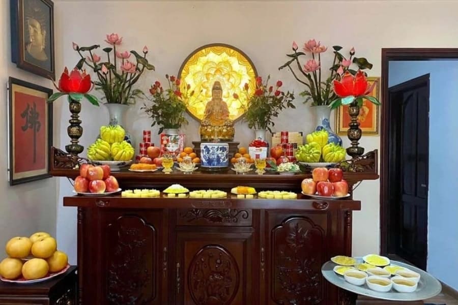 co-nen-de-2-ban-tho-trong-nha