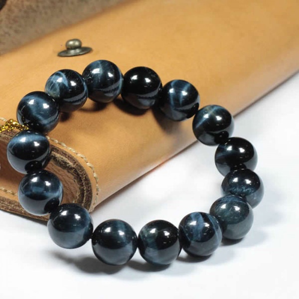 da-mat-ho-hop-voi-tuoi-nao-5-1 Đá mắt hổ xanh dương hoặc đen sẽ mang đến nhiều may mắn