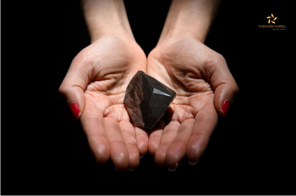 da-phong-thuy-menh-tho-4-1 mệnh hỏa đeo đá màu gì