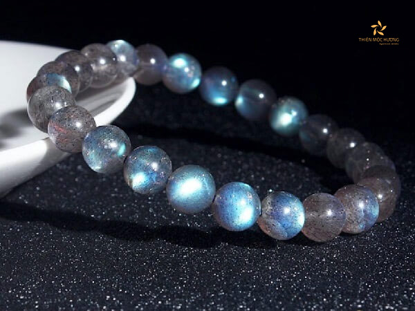 mệnh thuỷ hợp đá gì Đá Mặt Trăng Moonstone