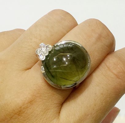 da-prehnite-2-407x400-1 Trang sức từ Prehnite rất "hot" hiện nay