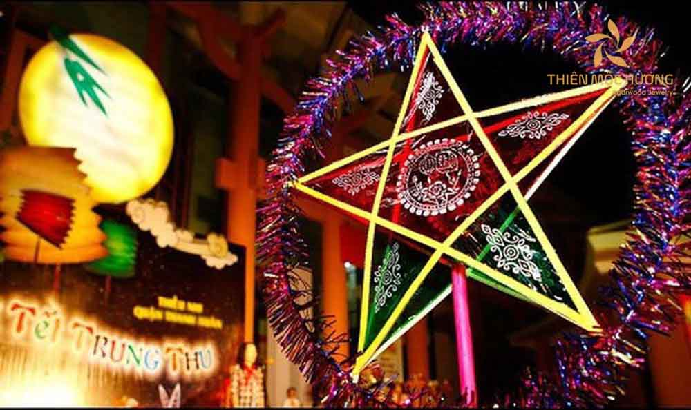 Hình ảnh chiếc đèn ông sao trong ngày lễ trung thu