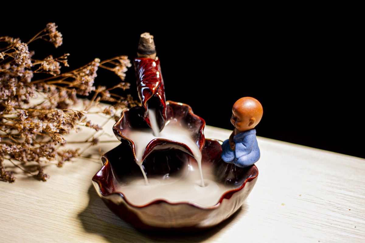 img_4461-1200x800-1 Mua thác khói trầm hương tại TPHCM