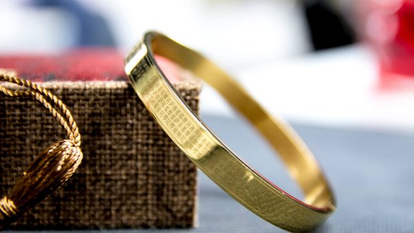 la-bua-binh-an-3-e1646042084288 Vòng chú đại bi mang đến phước lành cho người đeo