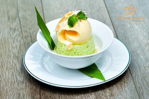 Món ăn tráng miệng kem xôi dừa sau những bữa ăn ngày lễ Vu Lan