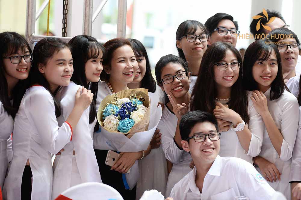 Ý nghĩa ngày Nhà giáo Việt Nam chính là tôn vinh người làm giáo dục