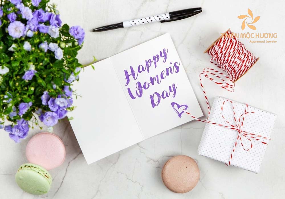 Lời chúc 8/3 cho mẹ chồng vô cùng tình cảm