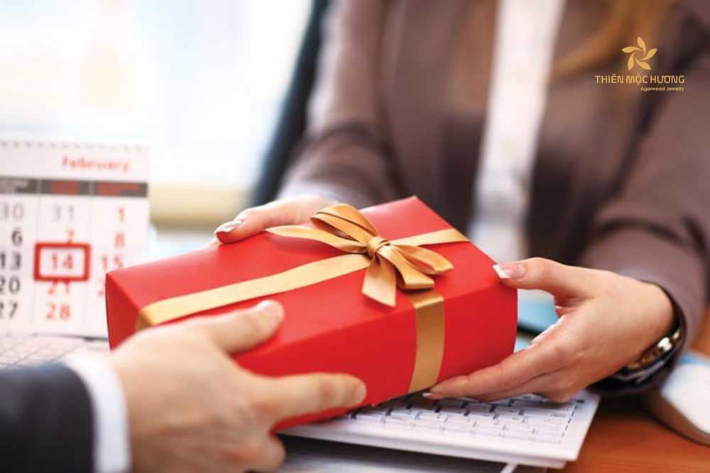 Những câu chúc tết sếp ý nghĩa