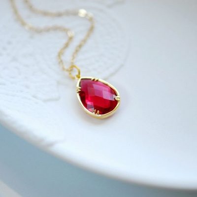 mat-day-chuyen-da-ruby-2-400x400-1 Ý nghĩa phong thuỷ của mặt dây chuyền đá Ruby