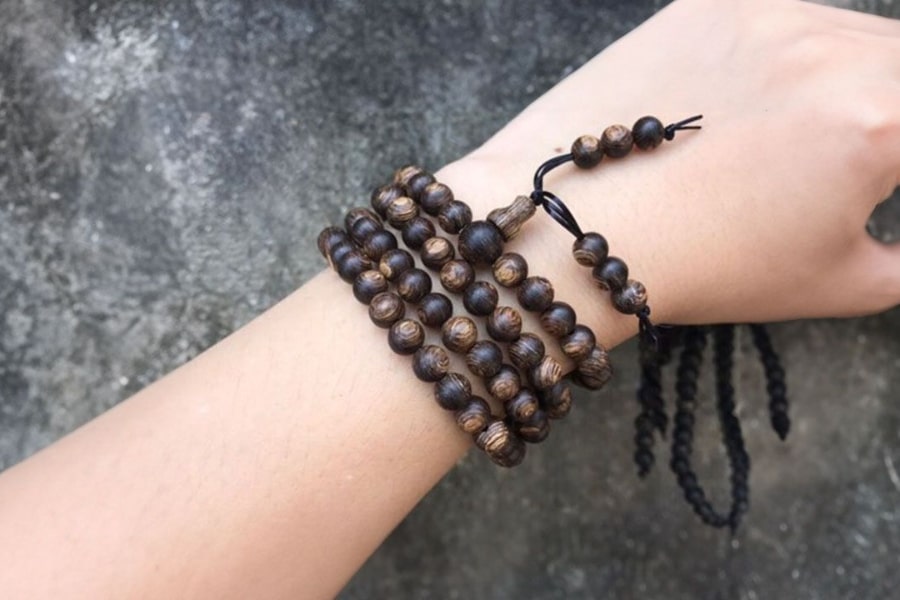 menh-hoa-deo-vong-tram-huong-5 menh-hoa-deo-vong-tram-huong