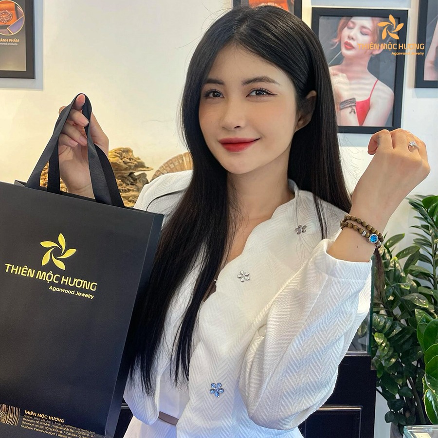 mua-1 khach-hang-tmh-1