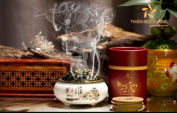 mua-nhang-tram-huong-e1649660825721 Nhang khoang trầm hương loại thường,, mùi hương nhẹ