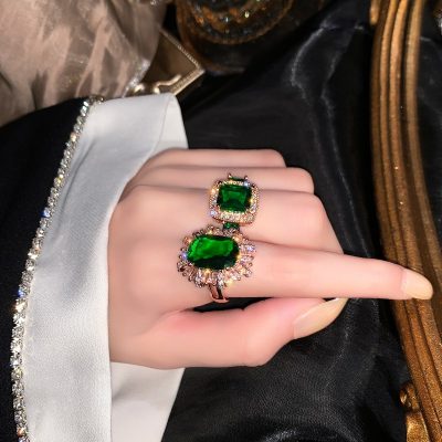 Bảo dưỡng và vệ sinh đúng cách giúp nhẫn bền lâu