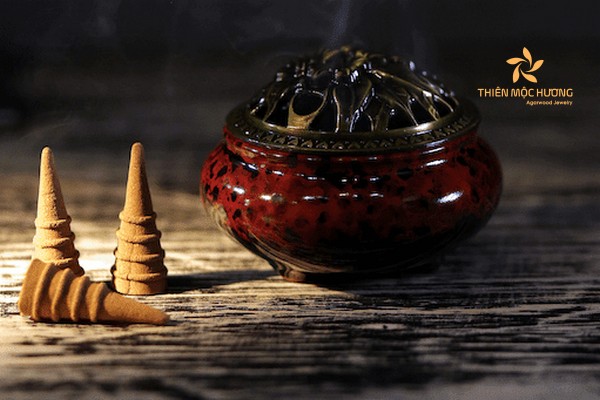 nu-tram-huong-that-1-2 cách phân biệt nụ trầm hương thật giả