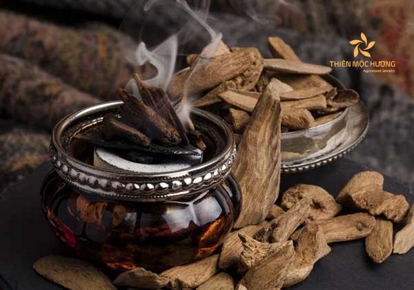 nu-tram-huong-that-3 nụ trầm hương thật