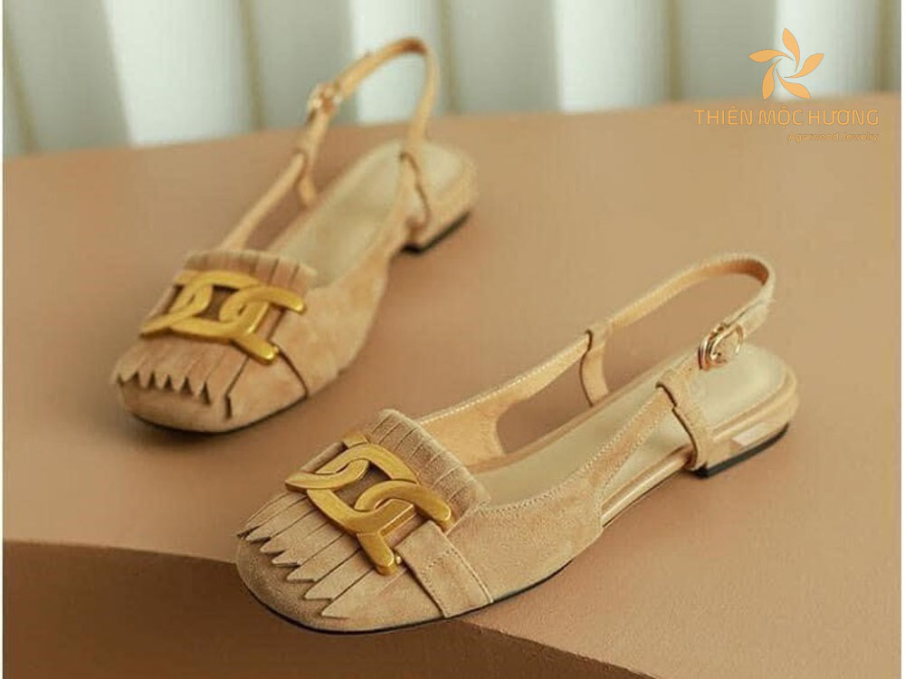 qua-20-10-cho-vo-12 Quà 20/10 cho vợ bầu là giày bệt êm ái