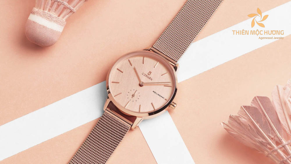 qua-20-10-cho-vo-2 Quà 20/10 cho vợ ý nghĩa là đồng hồ đeo tay