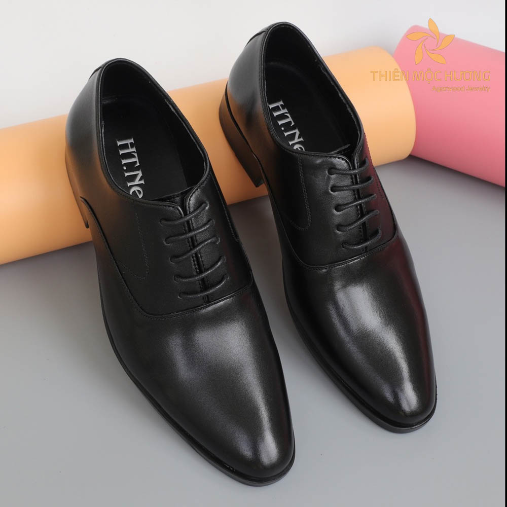 qua-20-11-tang-thay-giao-19 Quà tặng thầy giáo ngày 20/11 là giày da