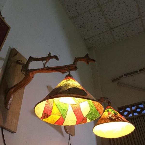 qua-cuoi-2-2-e1638459468373 Đèn sáng rọi hạnh phúc lứa đôi