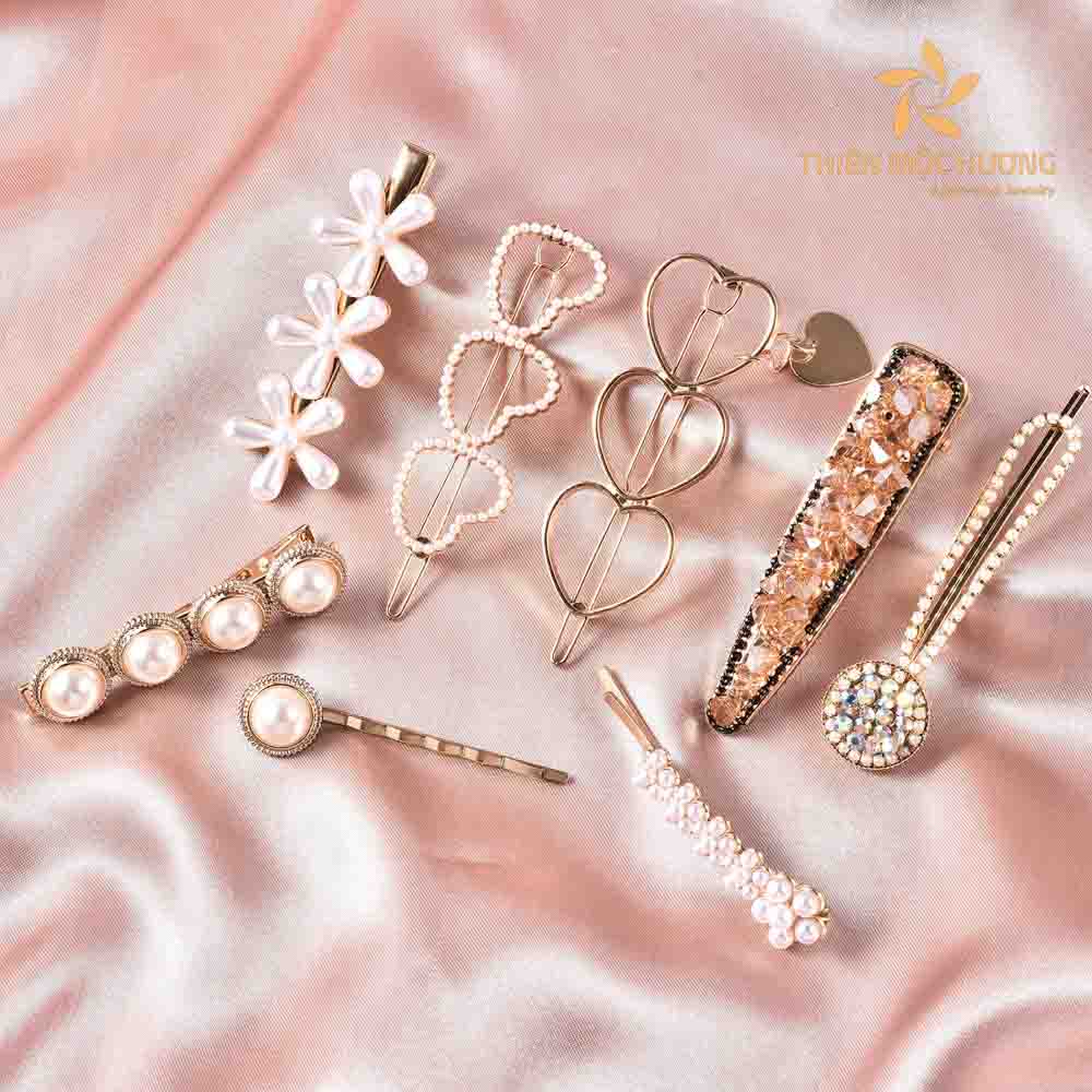 Phụ kiện tóc sẽ làm tổng thể gương mặt của bạn được hài hòa