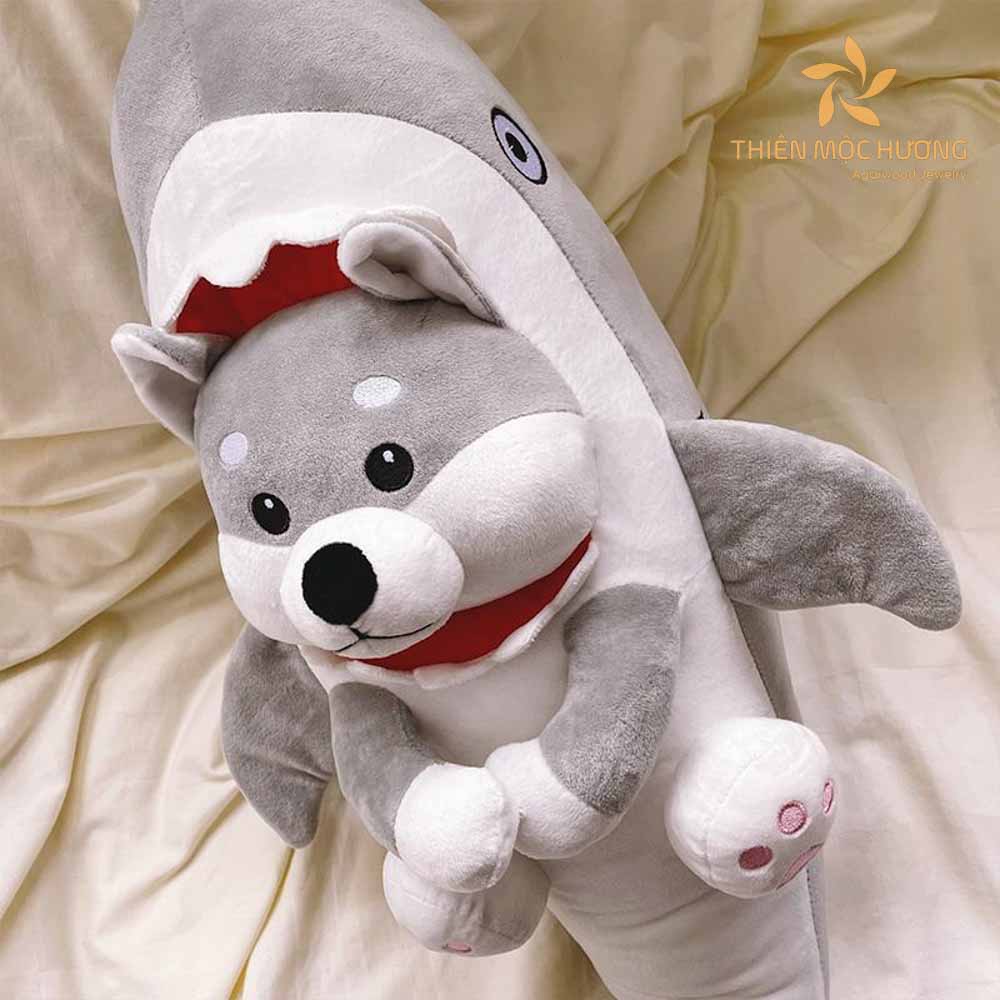 Tặng gấu bông cho đồng nghiệp vào ngày 20/10