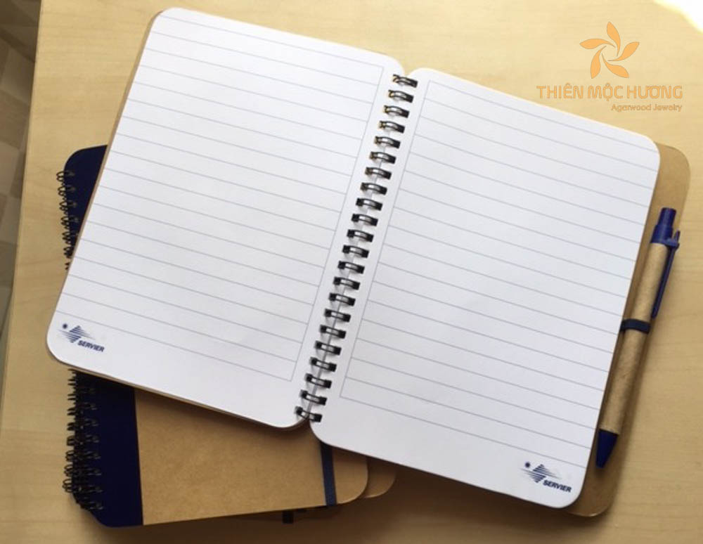 Quà tặng 20/11 cho cô giáo là sổ tay tiện lợi
