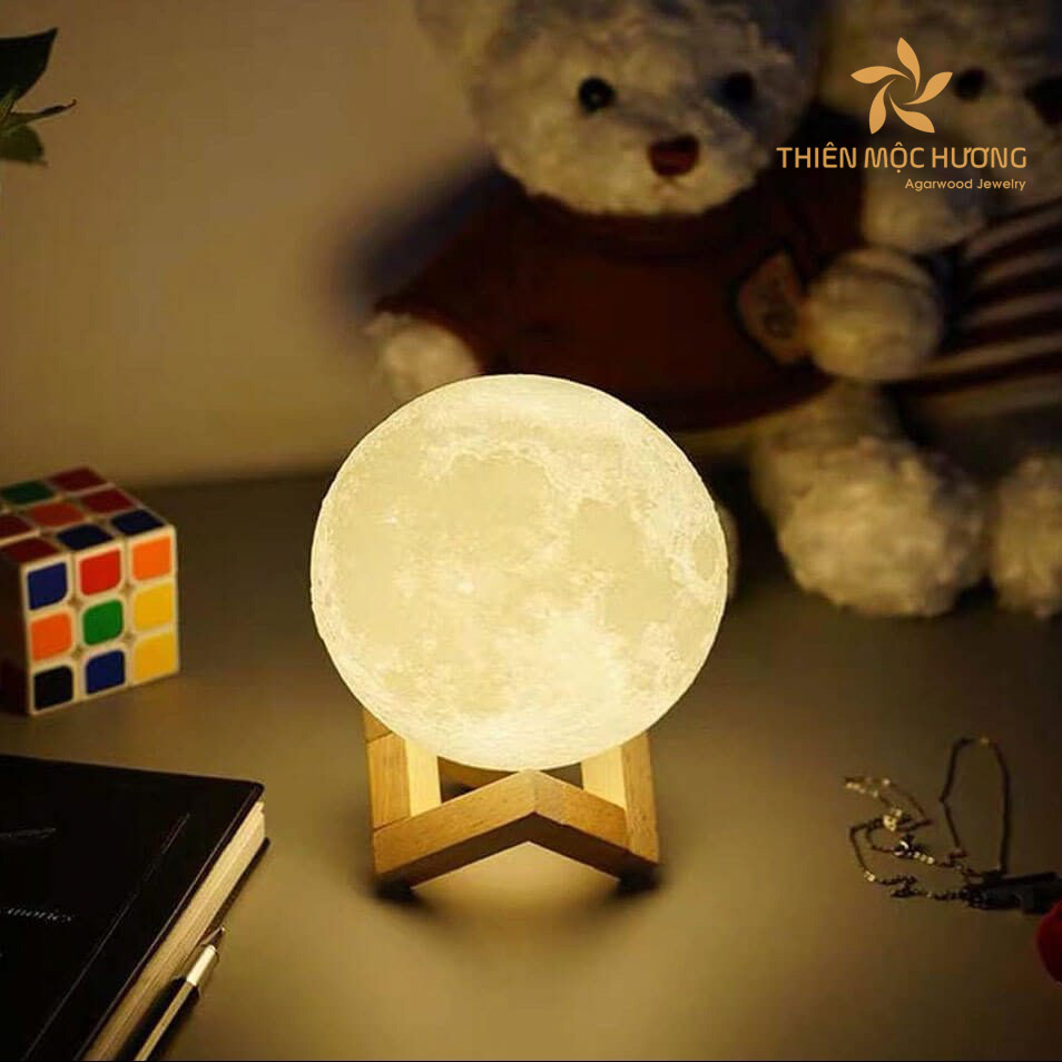 Tặng quà gì cho bạn gái sắp đi xa? Chiếc đèn ngủ với nhiều hình dáng sẽ rất thích hợp