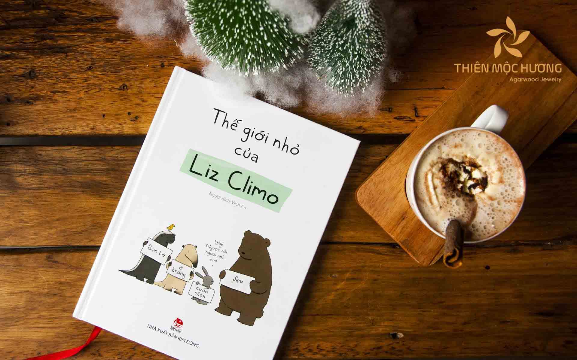 qua-tang-ban-gai-17 Tặng sách là một món quà vô cùng phù hợp trong ngày 20/10 với nghề nhà giáo