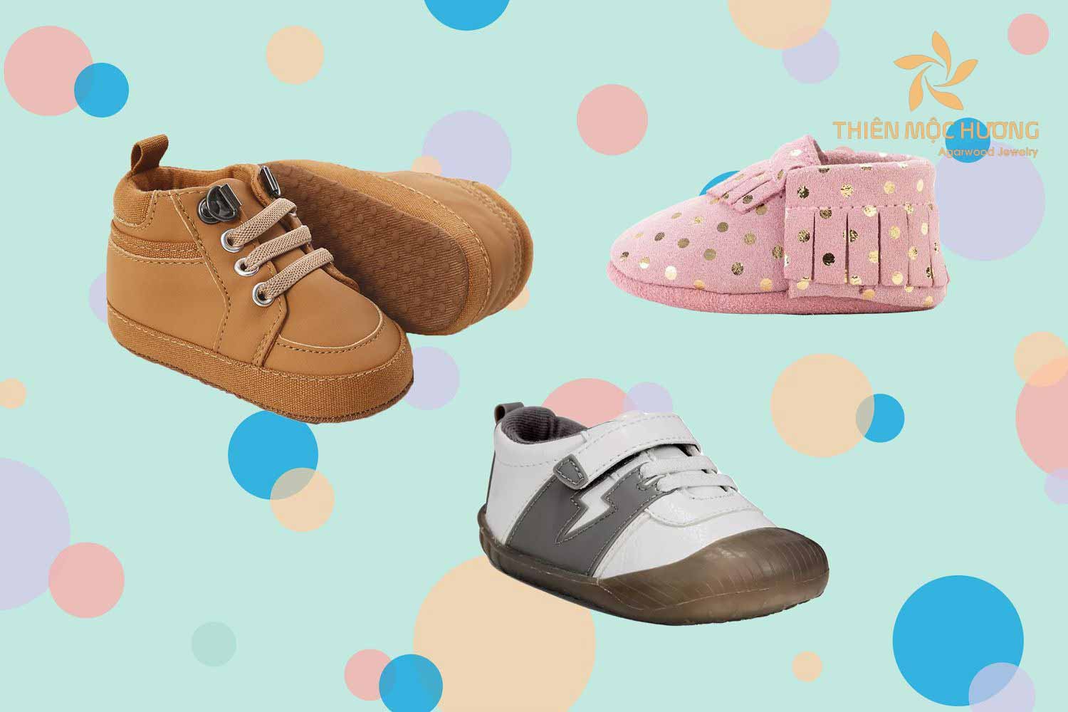 Lựa chọn quà tặng cho bé trai 11 tuổi - 12 tuổi là nhũng đôi giày chất lượng để nâng niu đôi bàn chân bé